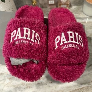 Balenciaga furry slide